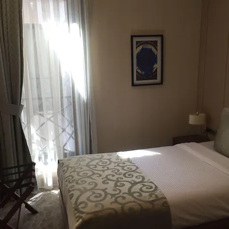 Inera Pendik ホテル