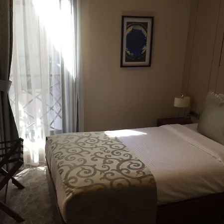 Inera Pendik ホテル
