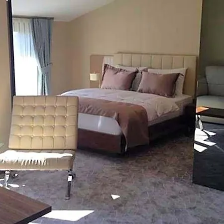 Inera Pendik 4*