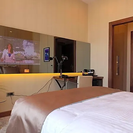 Inera Pendik ホテル