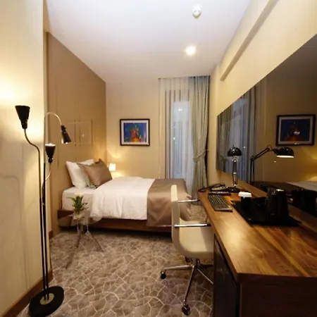 Inera Pendik Szálloda 4*