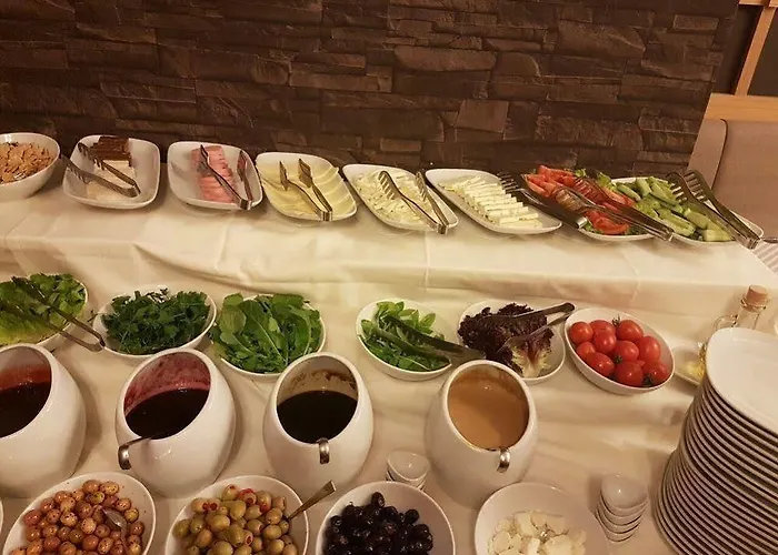 Inera Pendik Hotell 4*